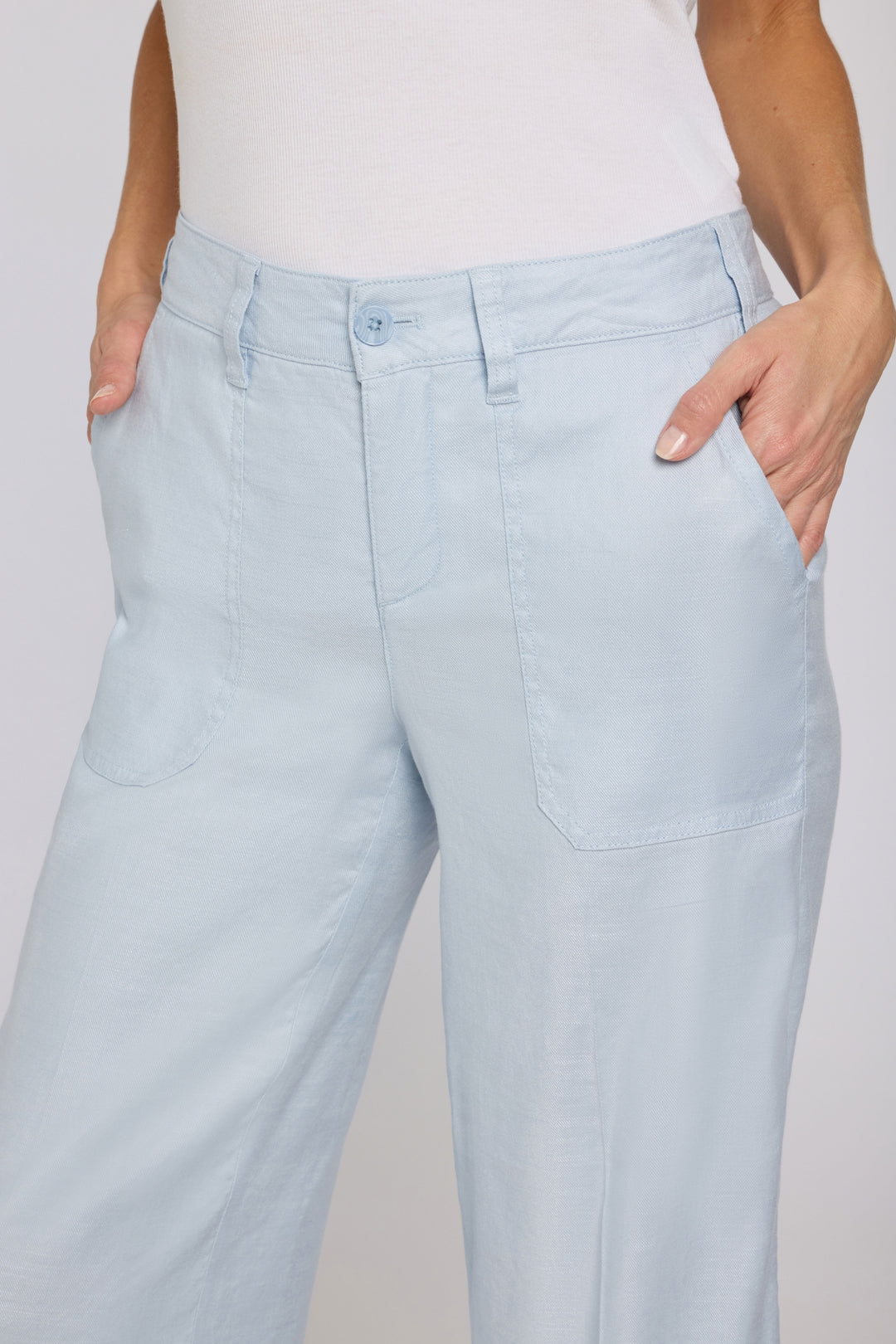 Wide Leg Cargo Capri Hosen aus Stretchleinen | Blue Clover