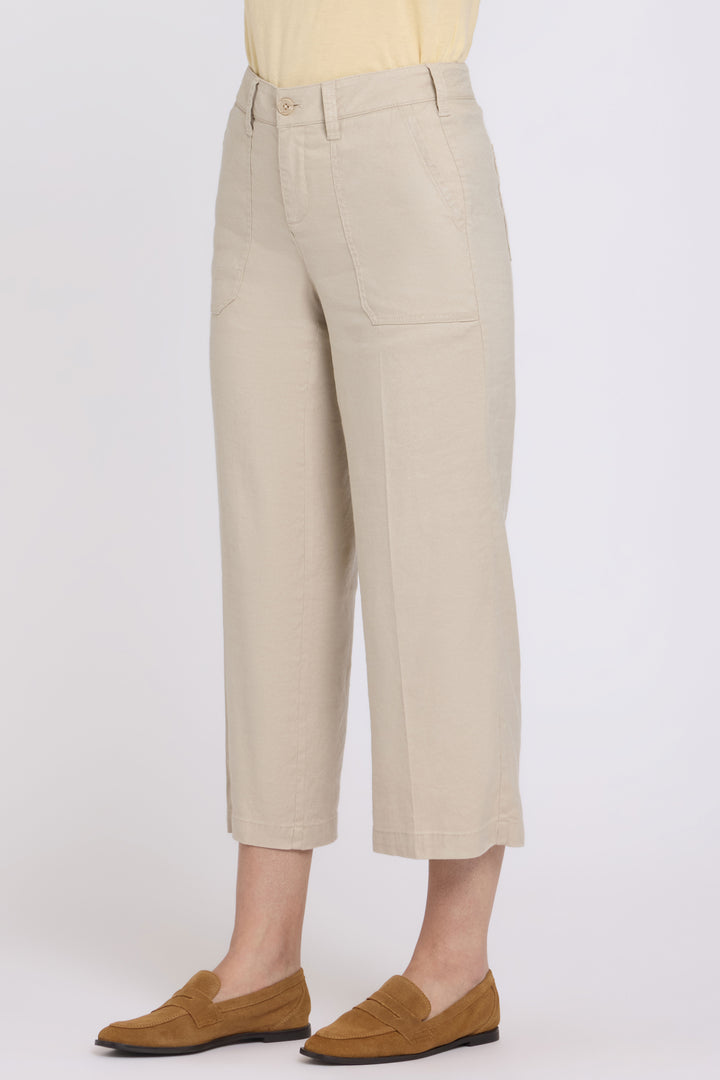 Wide Leg Cargo Capri Hosen aus Stretchleinen | Feather