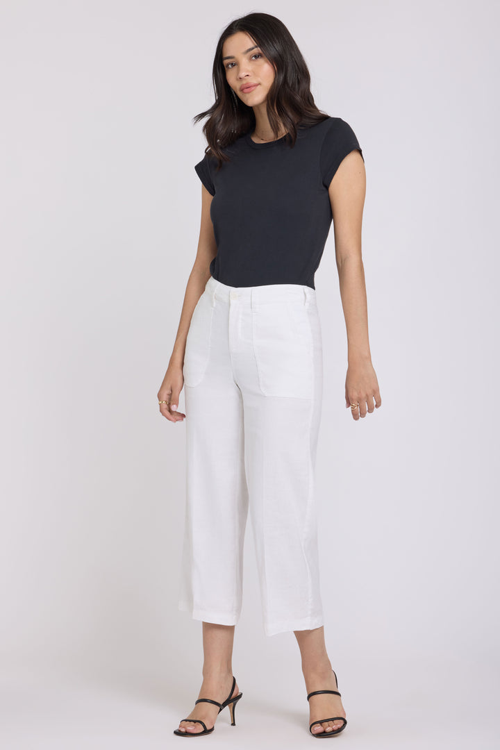 Wide Leg Cargo Capri Hosen aus Stretchleinen | Optic White