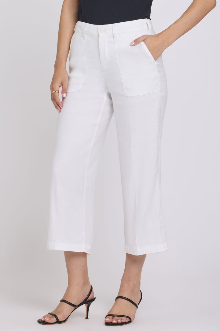 Wide Leg Cargo Capri Hosen aus Stretchleinen | Optic White
