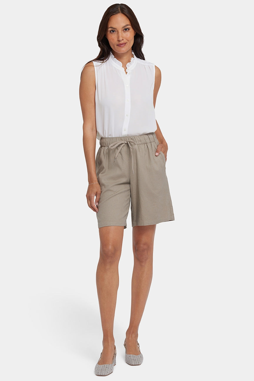 Breezy Bermuda Shorts In Stretch Linen | Saddlewood | Shorts | NYDJ