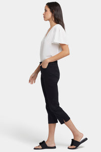 Chloe Capri Jeans With Side Slits | Black | Pants | NYDJ