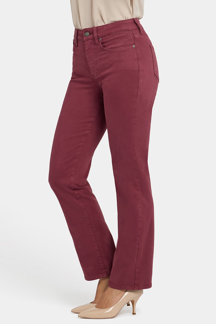 Marilyn Straight Jeans | True Burgundy