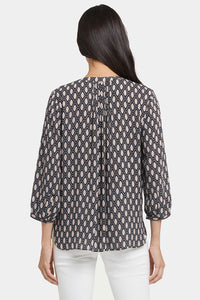 Pintuck Blouse | Roca Lissa | Blouse | NYDJ