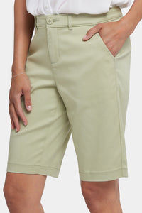 Bermuda Shorts In Stretch Twill | Rosemary | Shorts | NYDJ