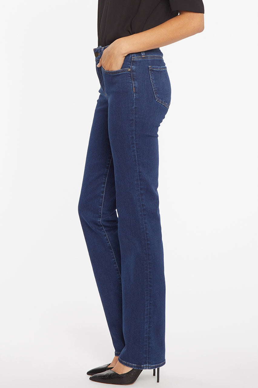 Marilyn Straight Jeans Medium Blue Premium Denim (Petite) | Quinn | Denim | NYDJ