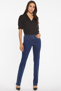 Marilyn Straight Jeans Medium Blue Premium Denim (Petite) | Quinn | Denim | NYDJ