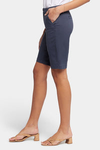 Bermuda Short Dark Blue Stretch Twill | Oxford Navy | Shorts | NYDJ
