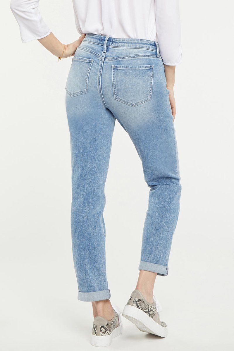 Margot Girlfriend Jeans Light Blue Premium Denim | Quinta | Denim | NYDJ