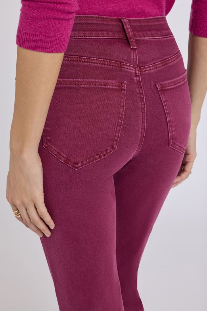 Marilyn Straight Jeans | Retro True Burgundy - NYDJ