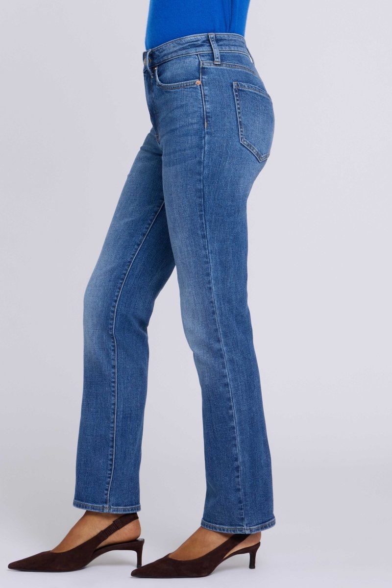 Marilyn Straight Jeans With High Rise | Yarrow - NYDJ