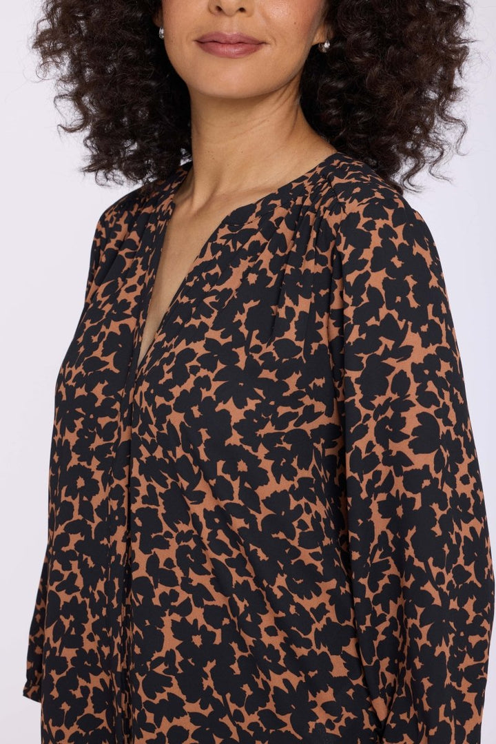 Pintuck Blouse | Moonflower Mocha - NYDJ