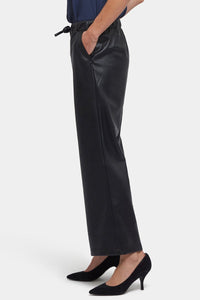 Relaxed DS Wide Leg Pant | Black | Pants | NYDJ