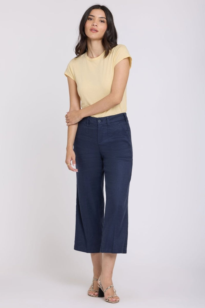 Wide Leg Cargo Capri Pants In Stretch Linen | Oxford Navy | Pants | NYDJ